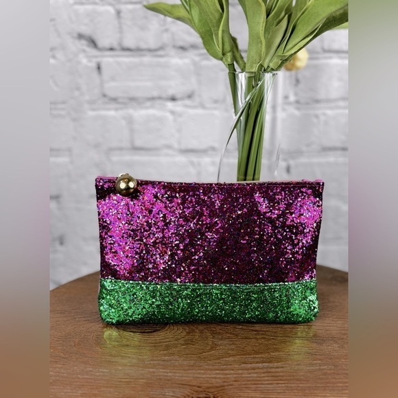 Face Sheet Masks and Eye Gels with pink/green glitter bag - by Patchology - Picture 7 of 7